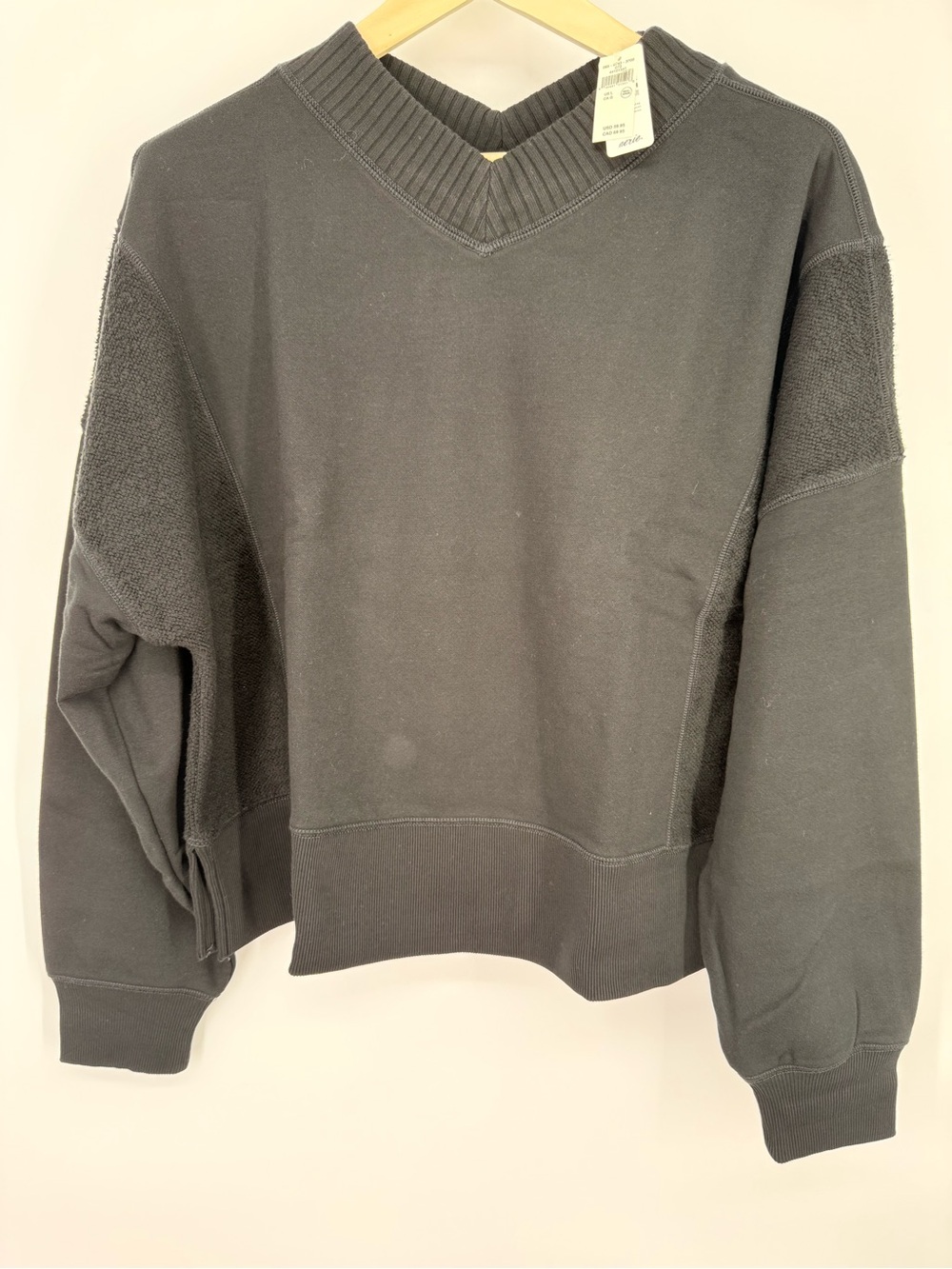 NWT Aerie Women’s Oversized V-Neck Black Sweatshirt Size L